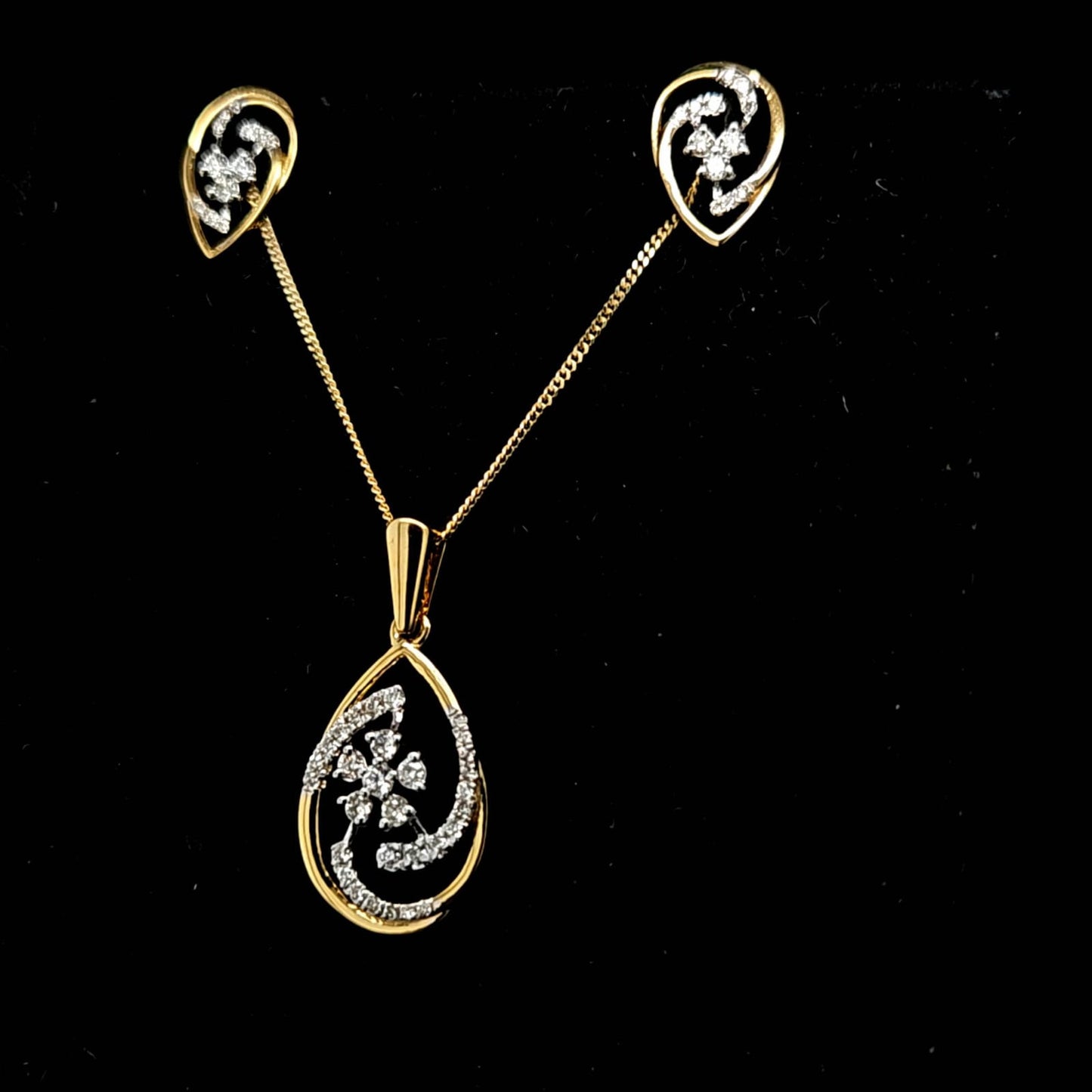 DIAMOND FLOWER NECKLACE SET