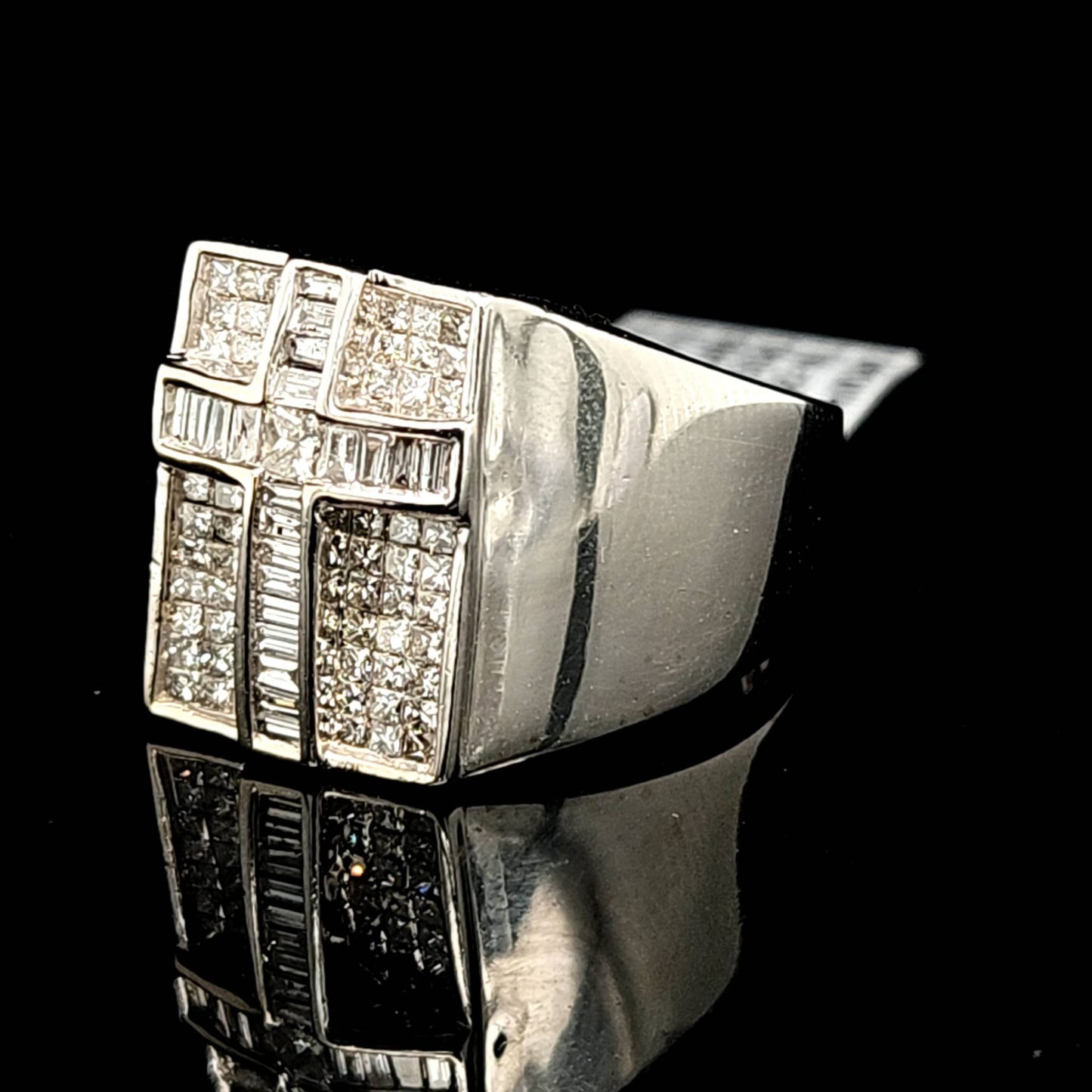 CROSS DIAMOND RING