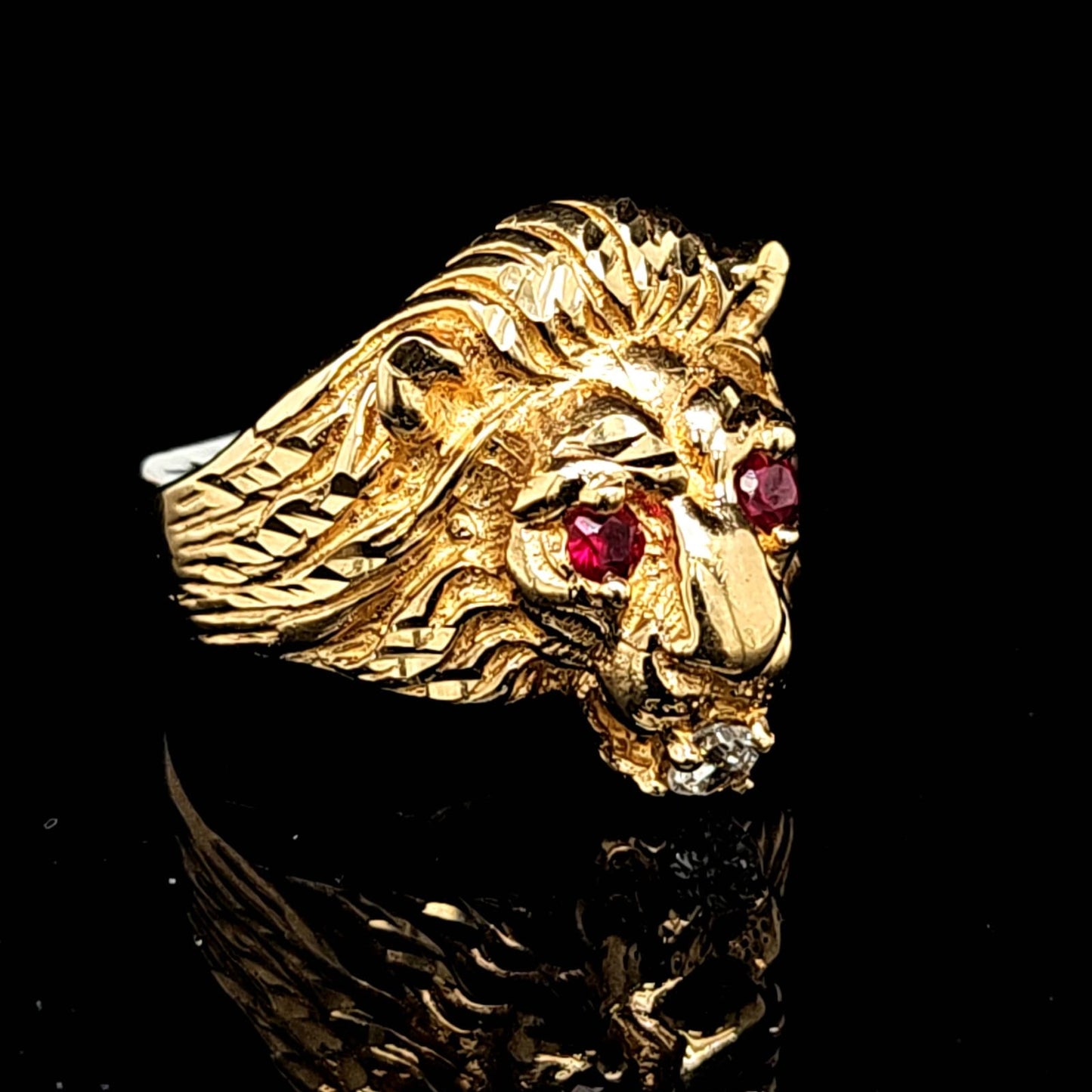 LION HEAD