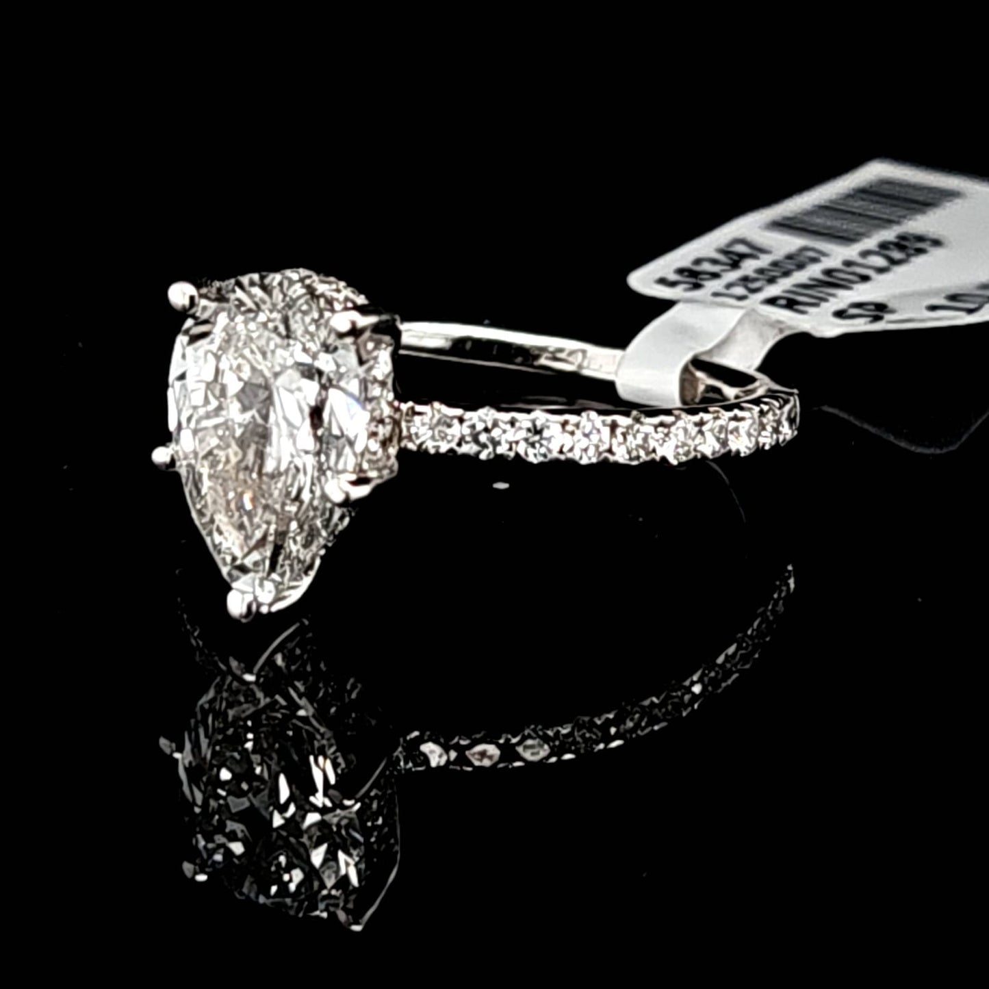 PEAR ENGAGEMENT RING