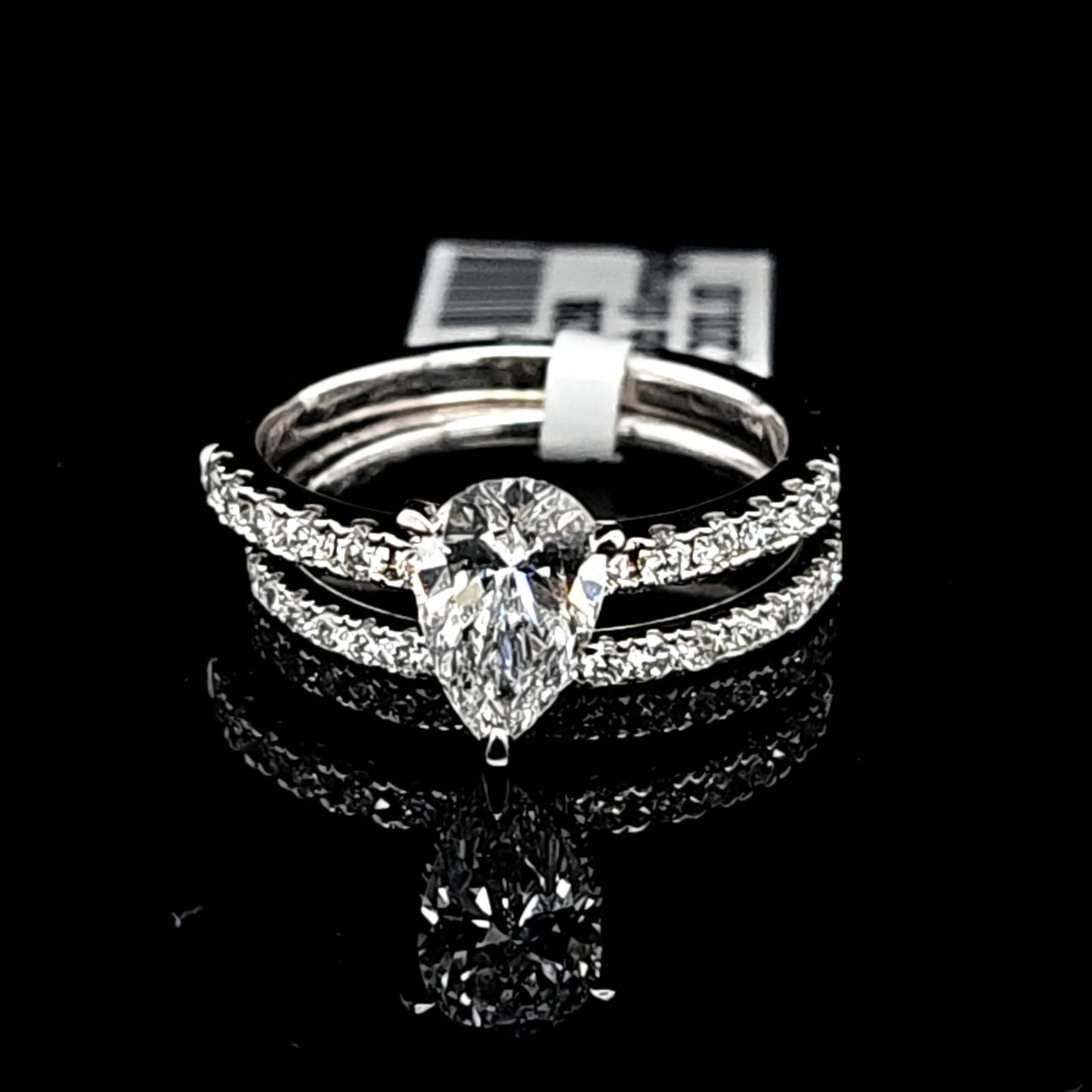 PEAR DIAMOND RING