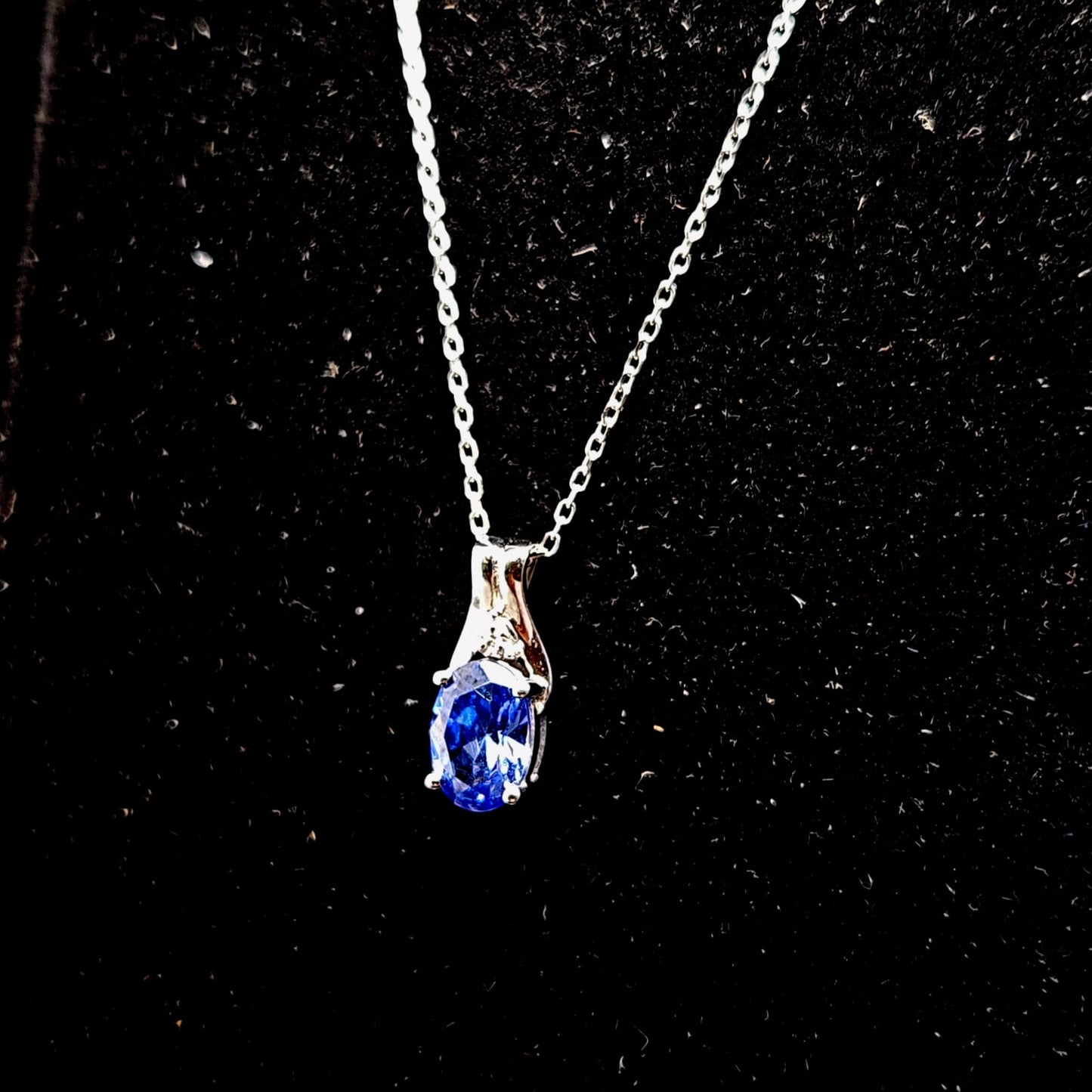 SAPPHIRE NECKLACE