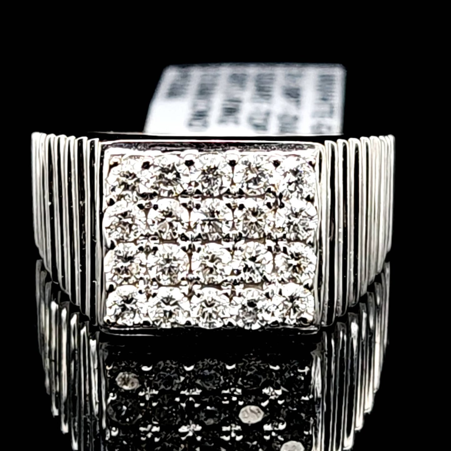 SQUARE TOP DIAMOND RING