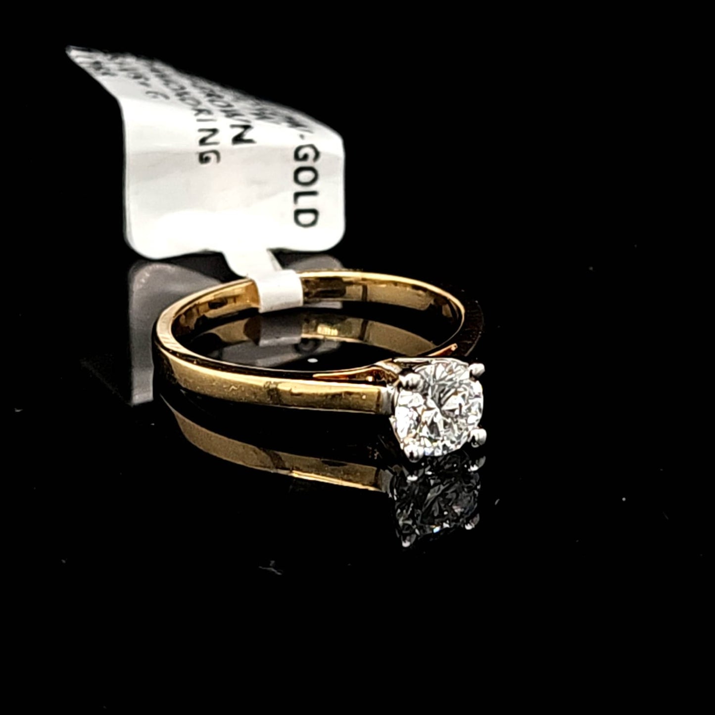 SOLITAIRE ENGAGEMENT RING