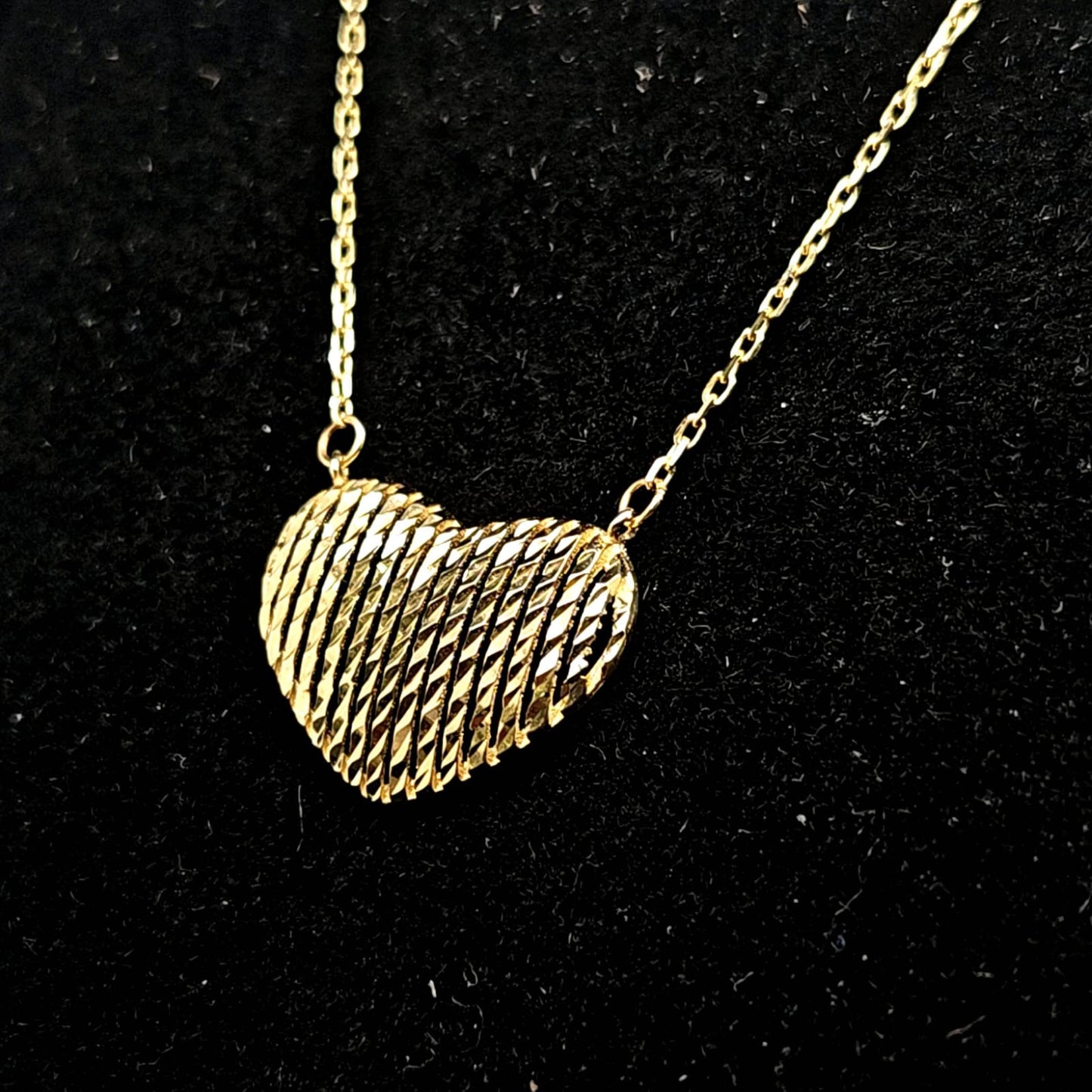HEART NECKLACE
