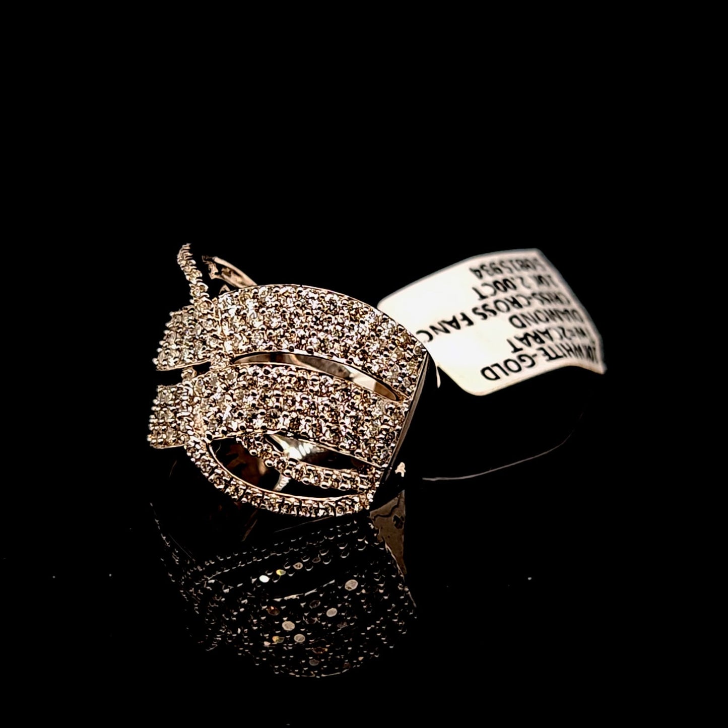 CRIS CROSS RING