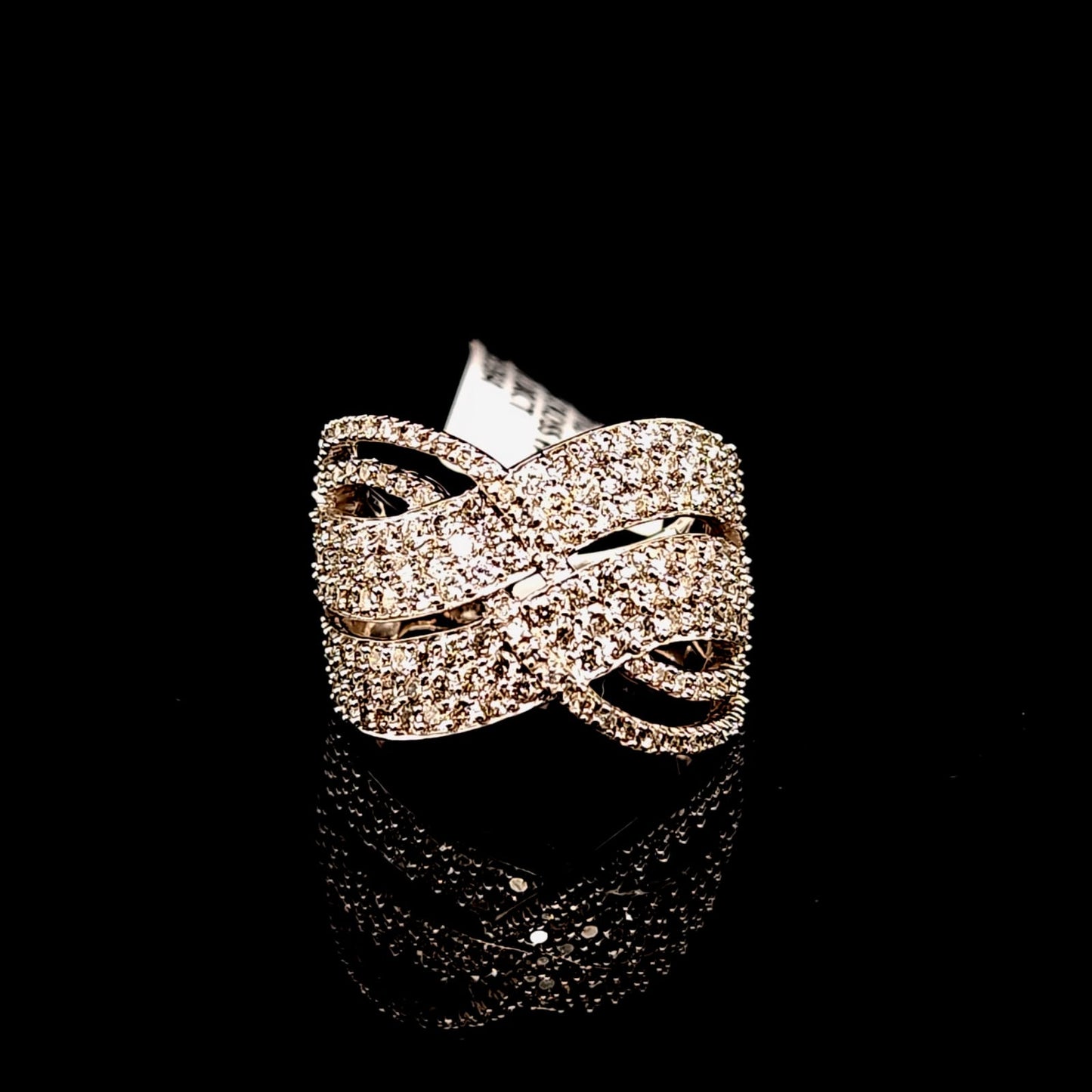CRIS CROSS RING