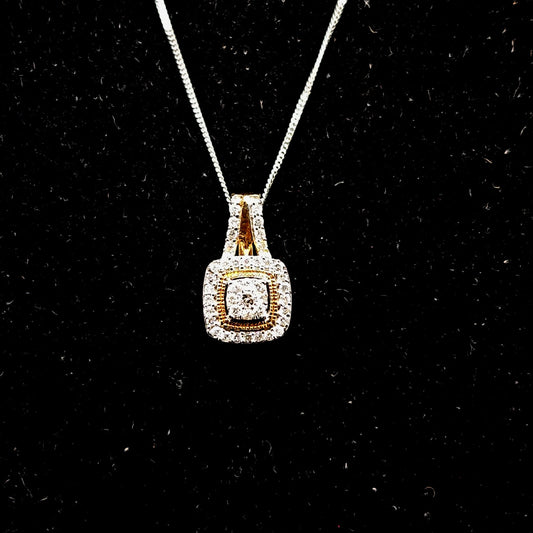 SQUARE DIAMOND NECKALCE