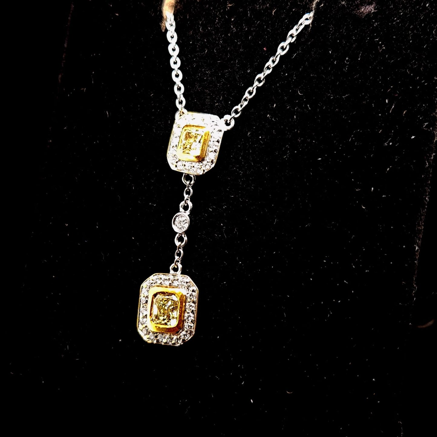 SQUARE YELLO DIAMONDS