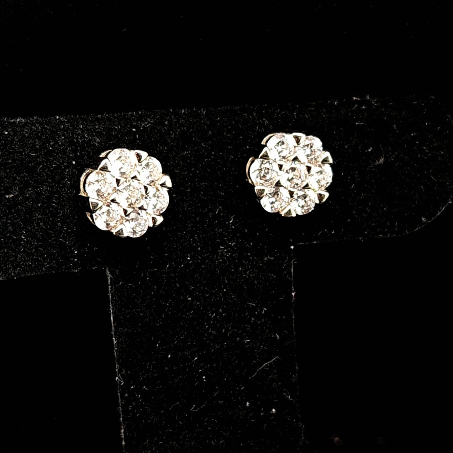 SILVER FLOWER EARRING