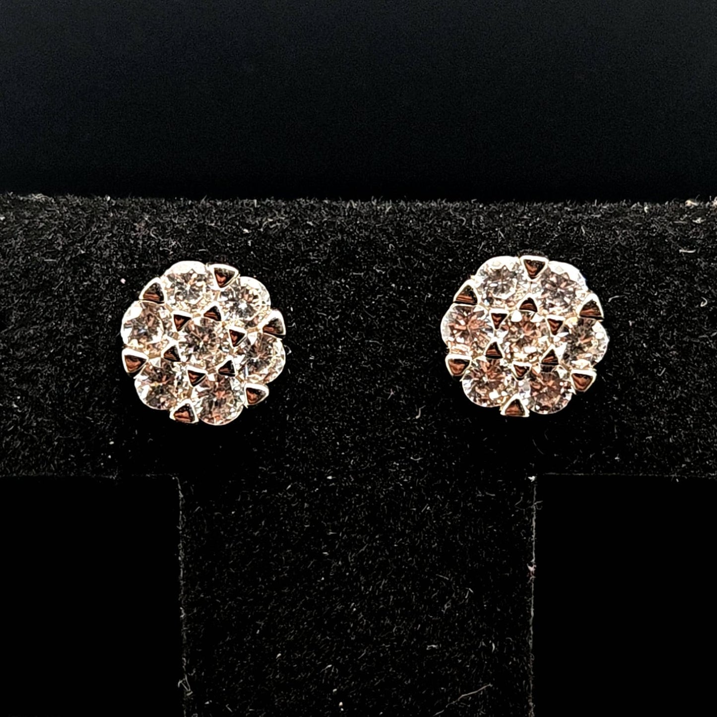 SILVER FLOWER EARRING