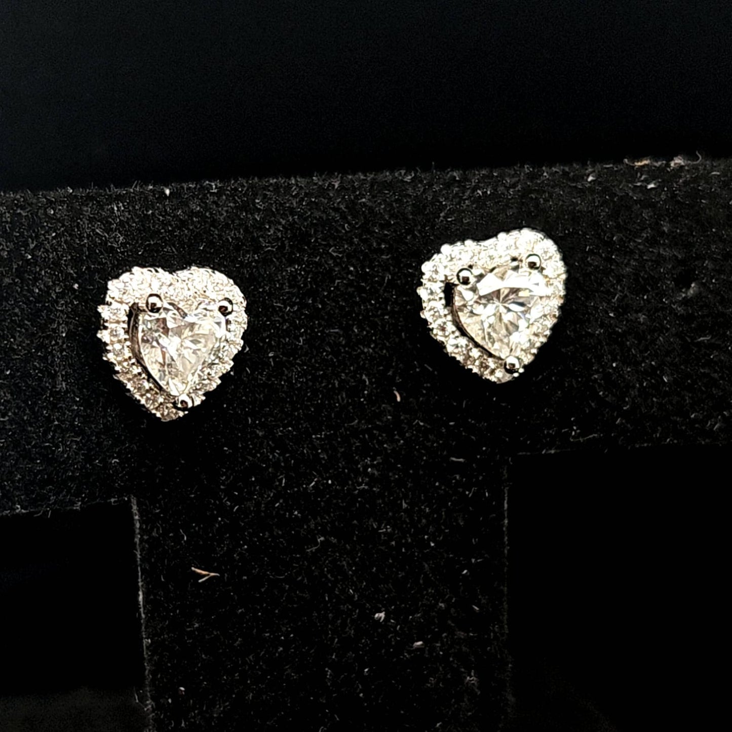 SILVER HEART EARRING