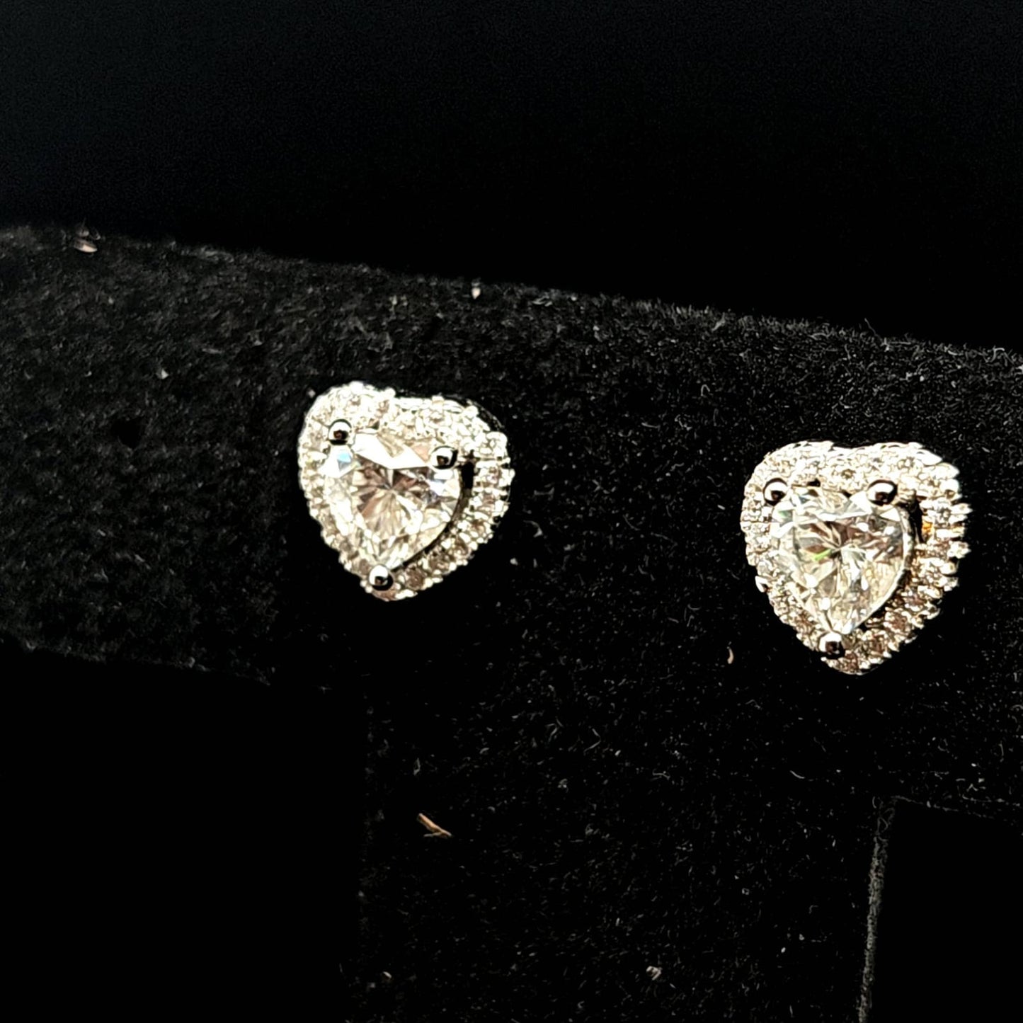 SILVER HEART EARRING