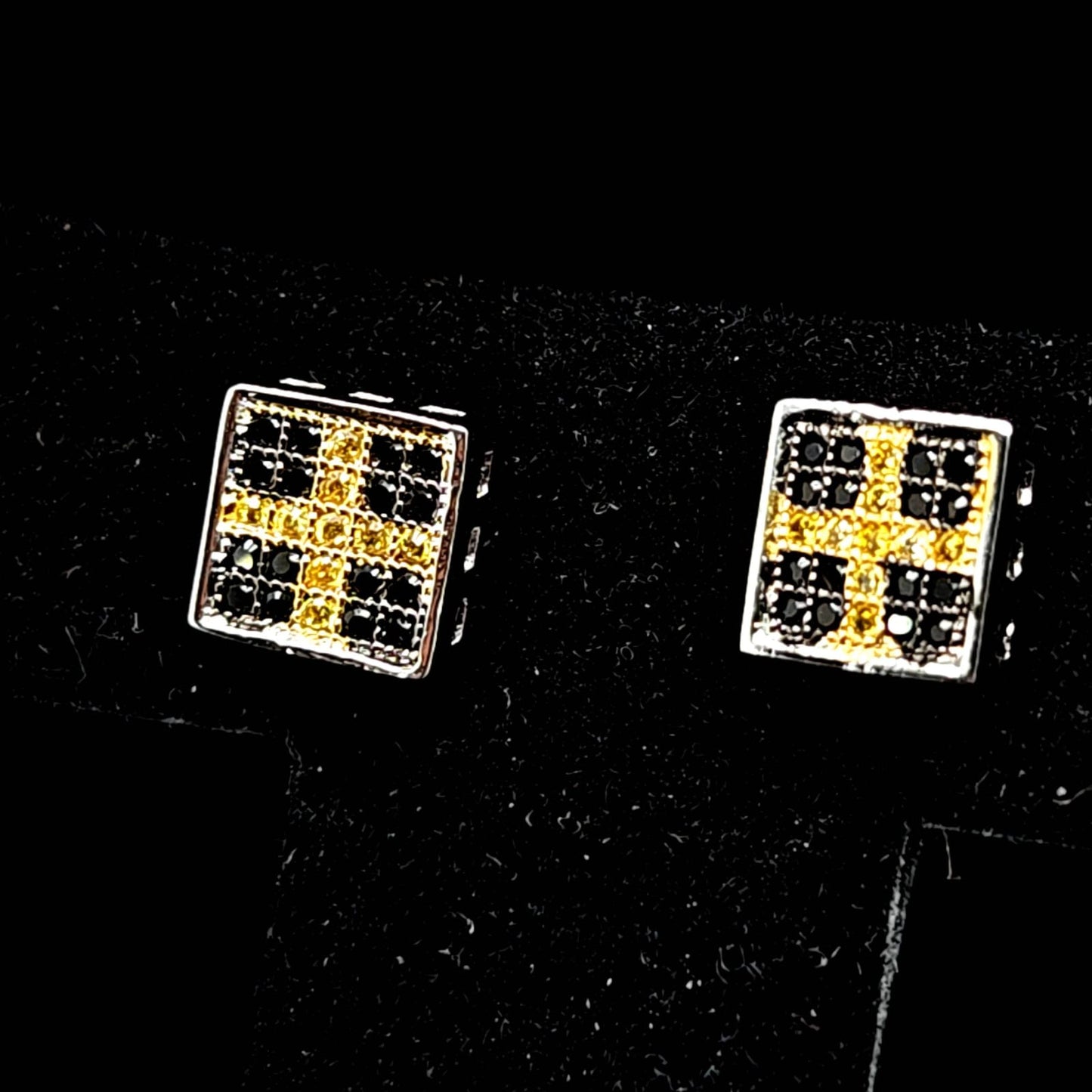 SQUARE CLUSTER EARRING