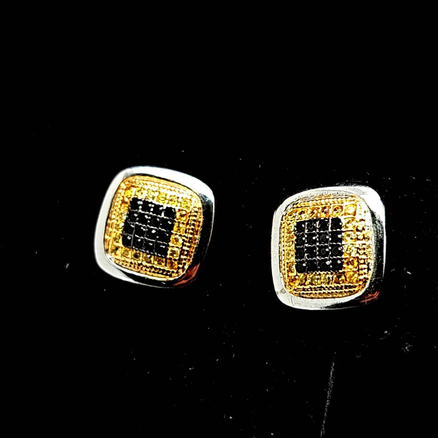 SQUARE CLUSTER EARRING