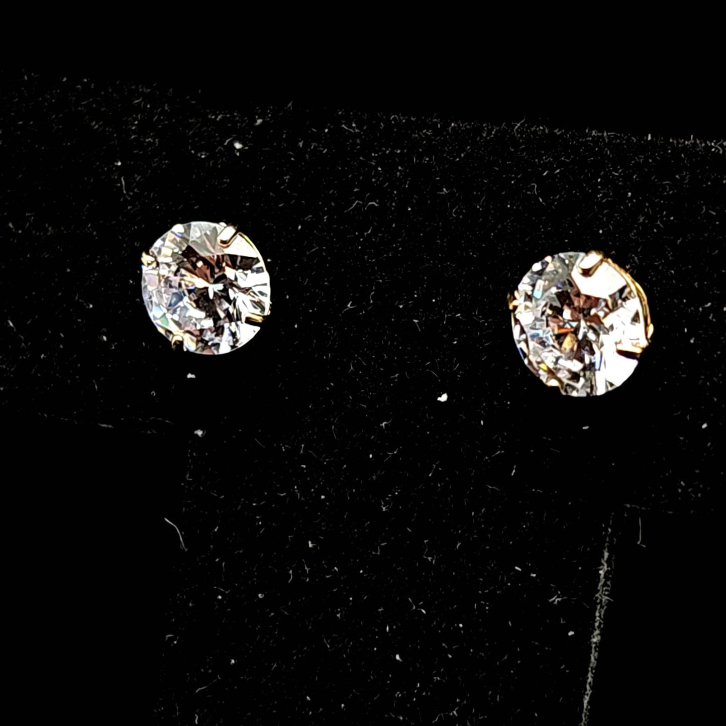 CZ STUD EARRING