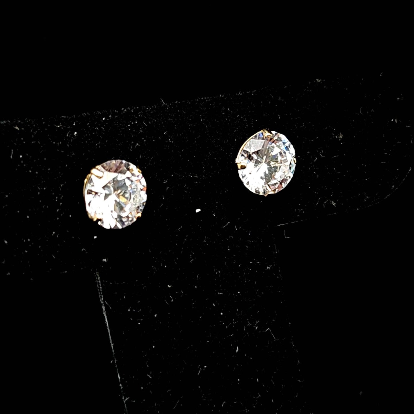 CZ STUD EARRING