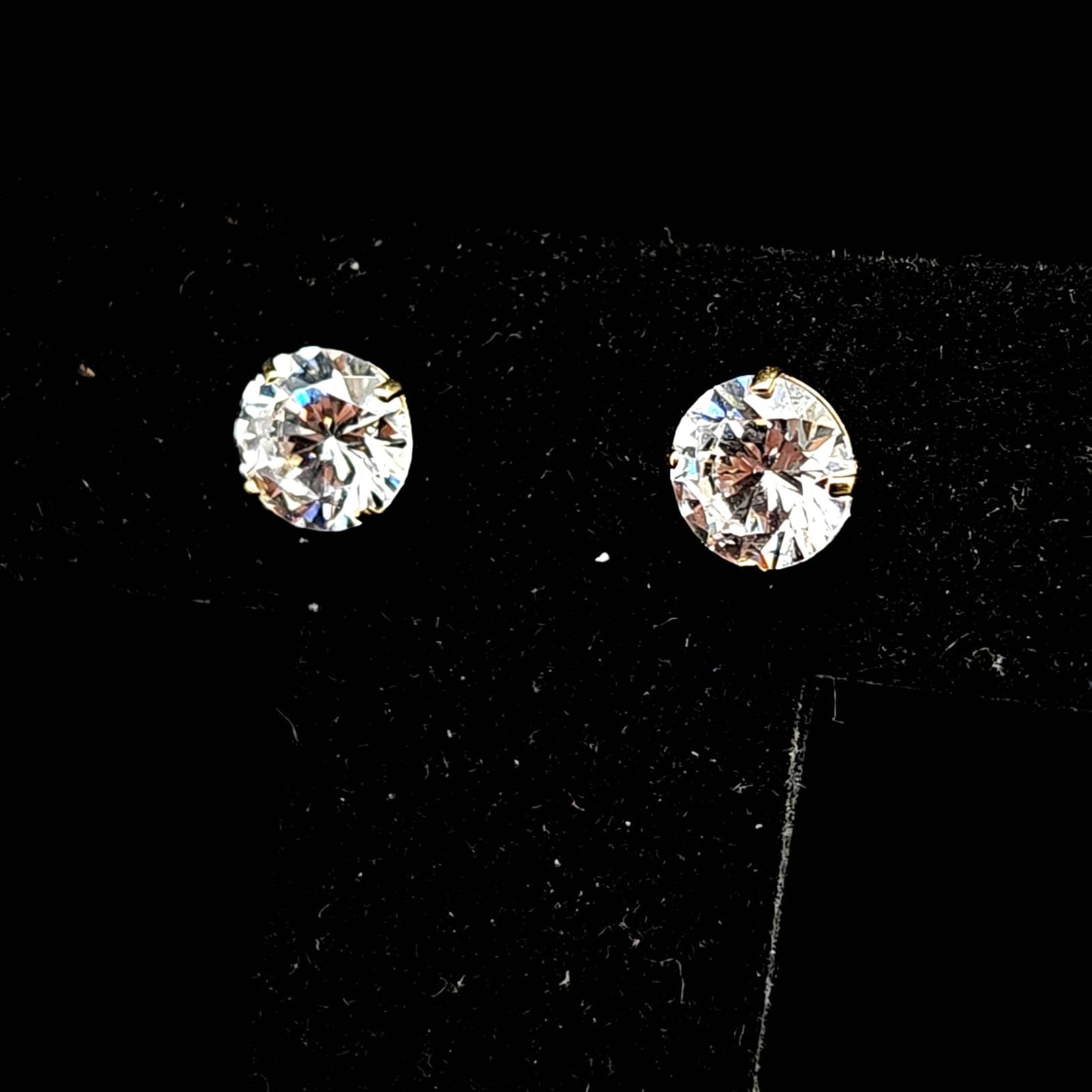 CZ STUD EARRING