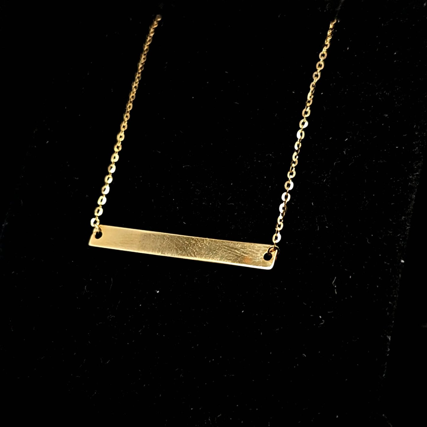 BAR NECKLACE