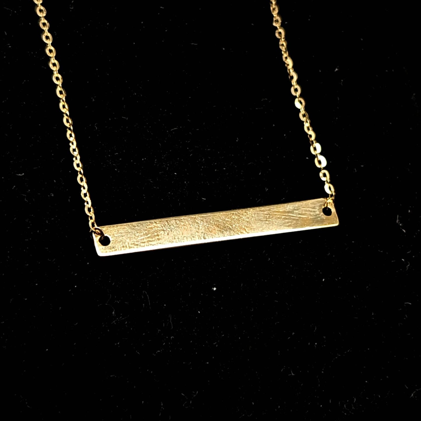 BAR NECKLACE